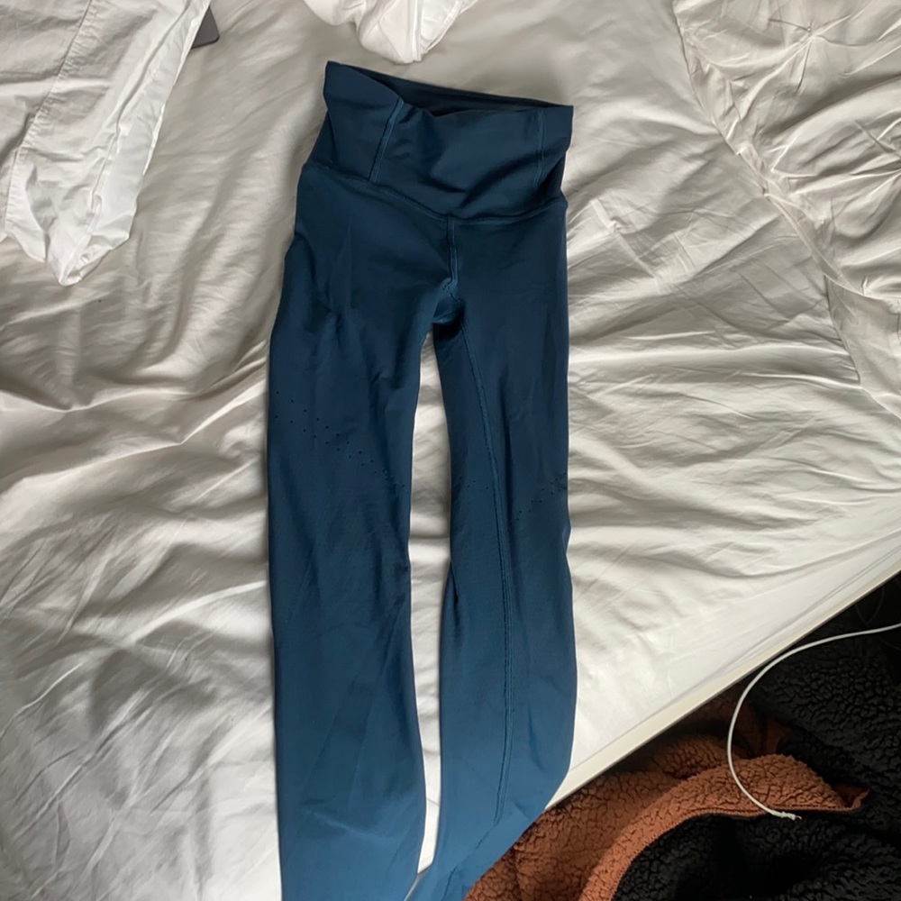 Lululemon pants size 2 good condition